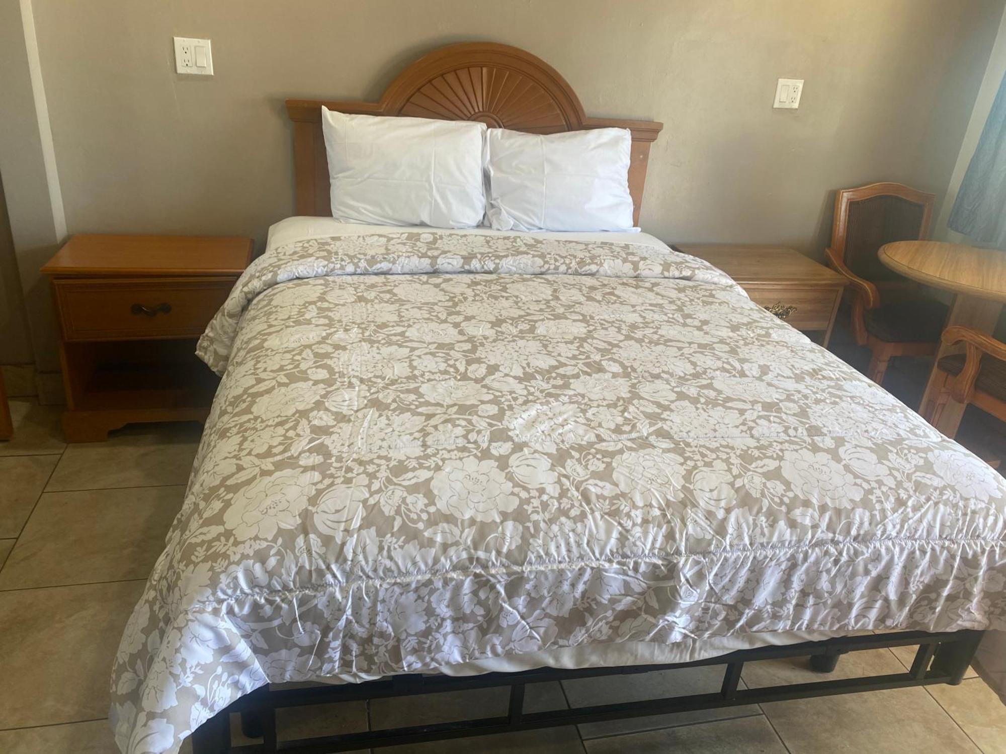 Apple Valley Motel Экстерьер фото